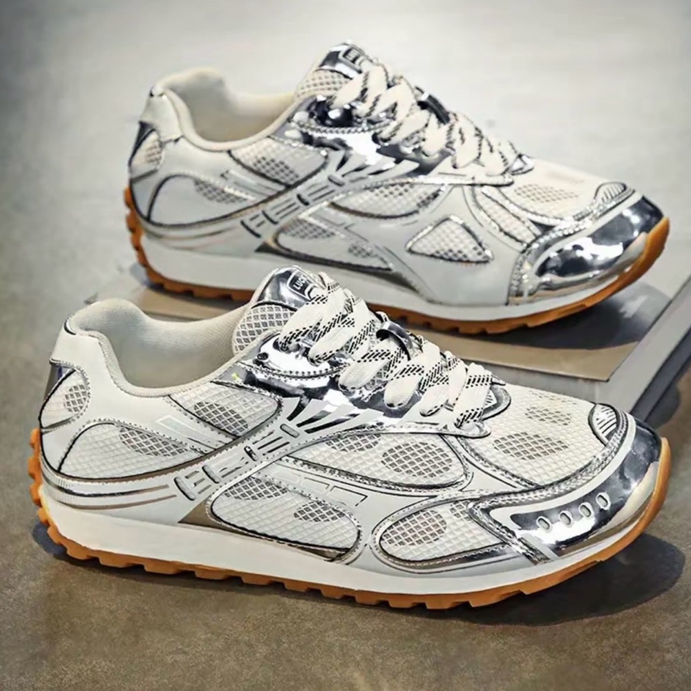 Retro-Inspired Casual Sneakers